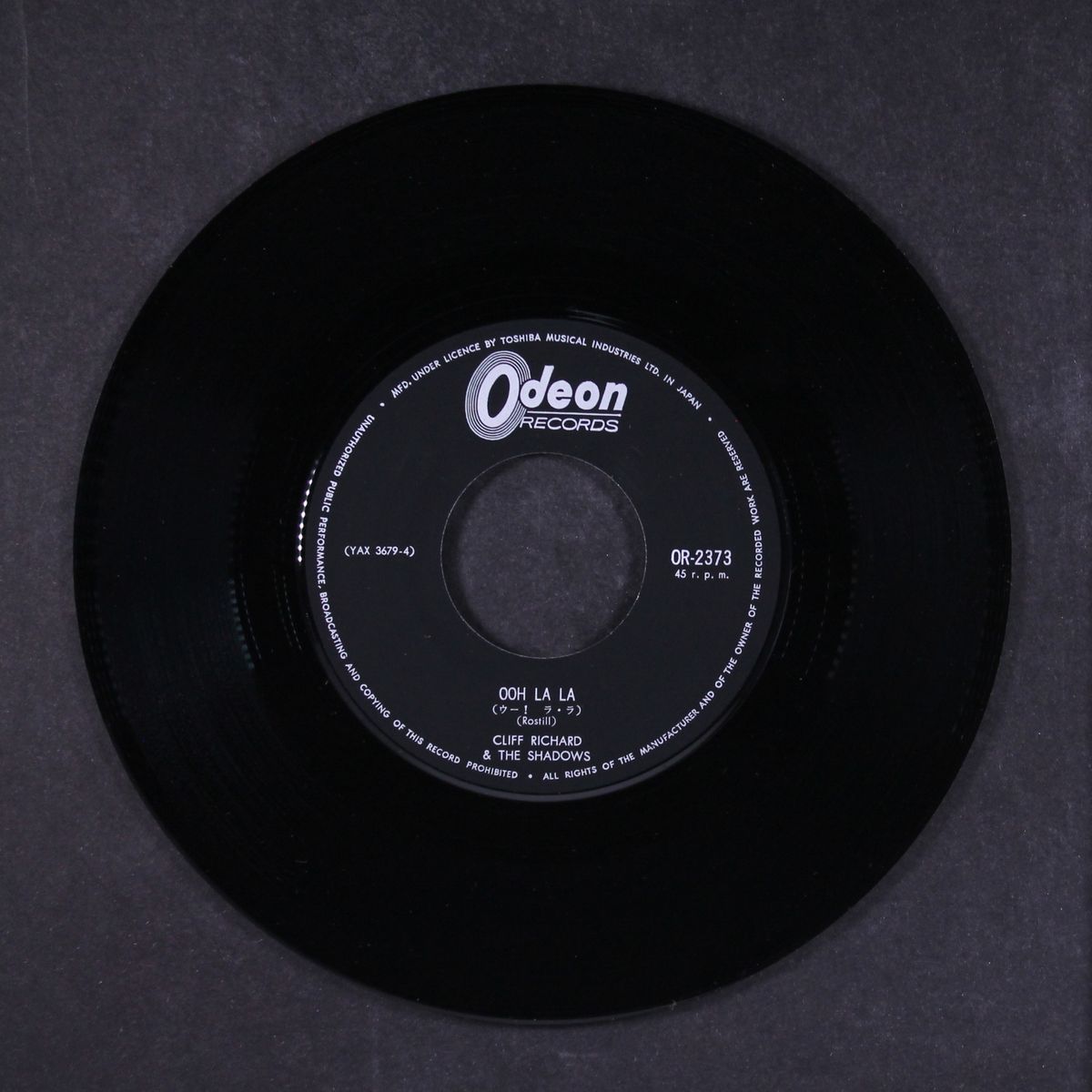 early in the morning / ooh la la by CLIFF RICHARD