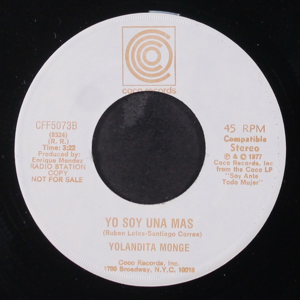 yo soy una mas / de igual a igual by YOLANDITA MONGE