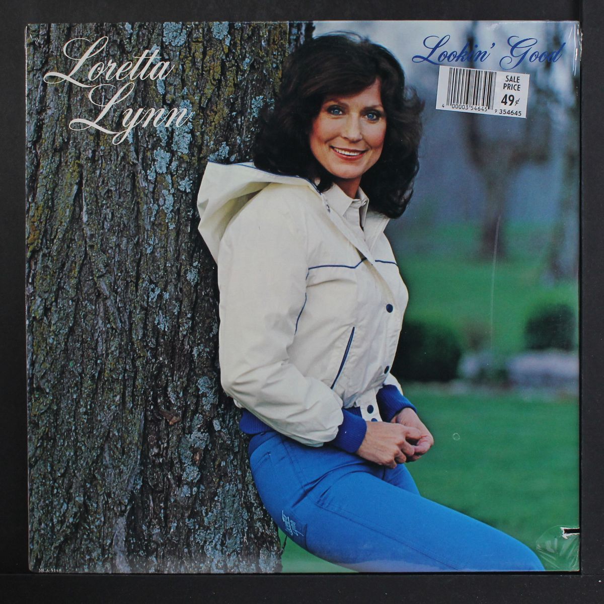 lookin' good by LORETTA LYNN