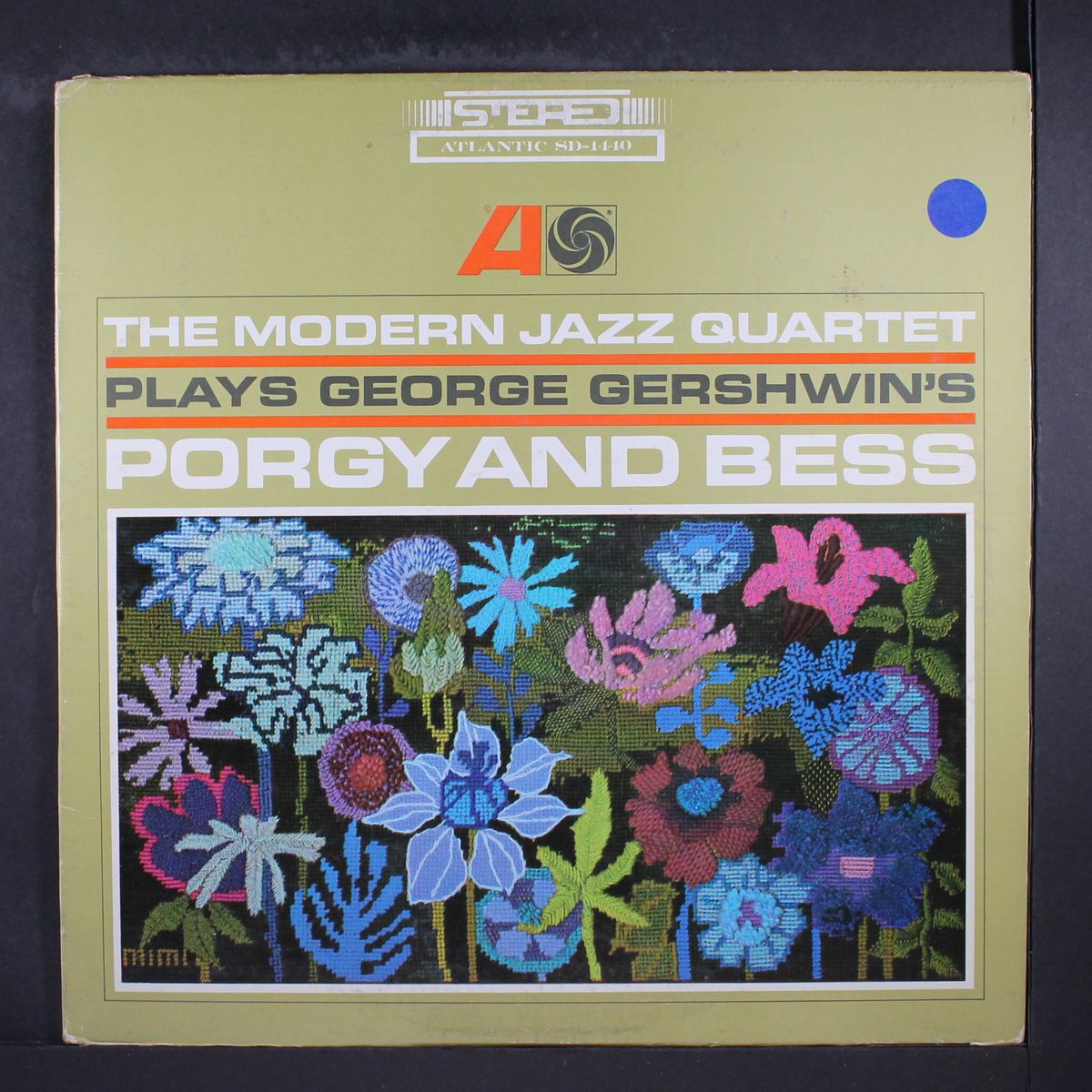 plays george gershwin's porgy and bess by MODERN JAZZ QUARTET