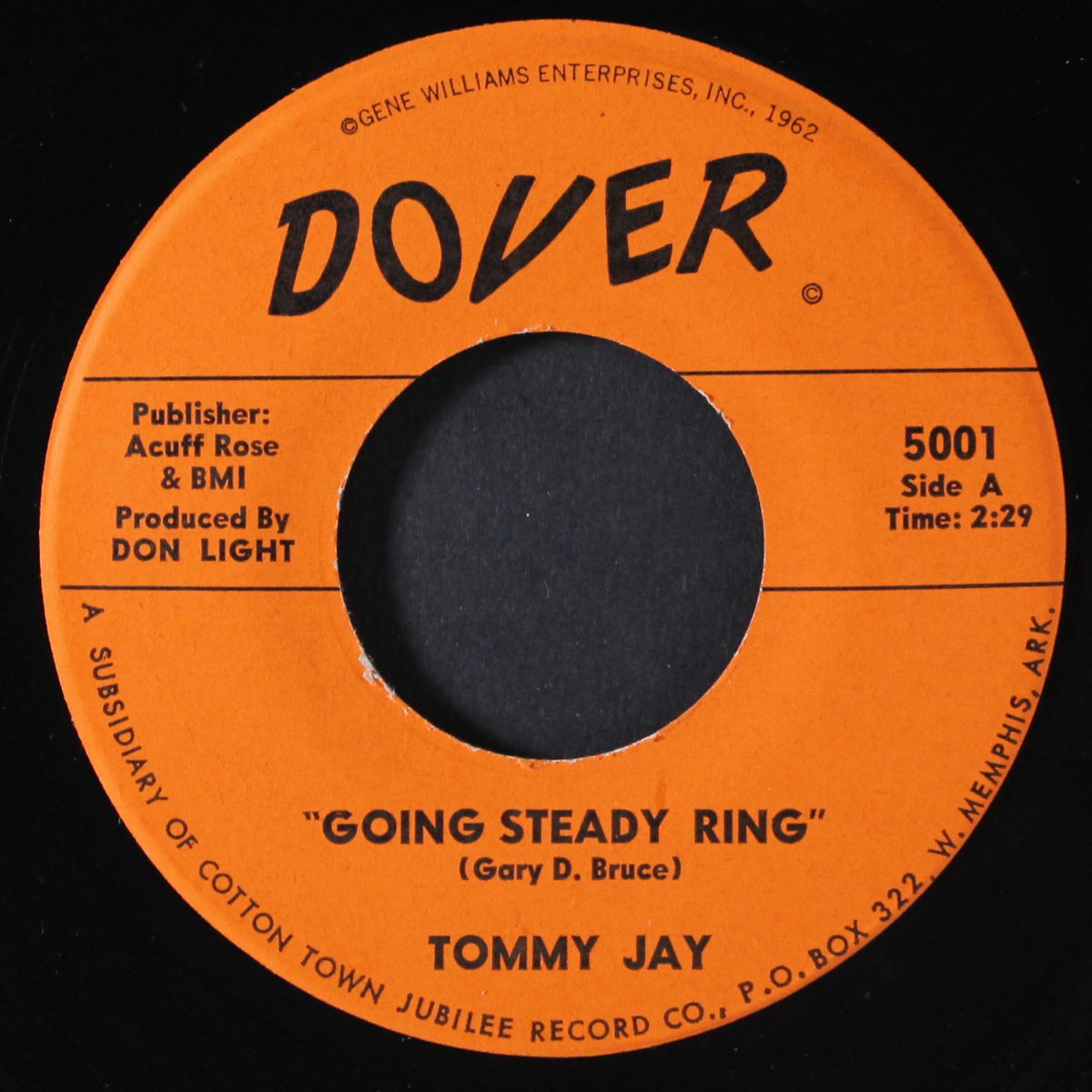 going steady ring / three roses by TOMMY JAY