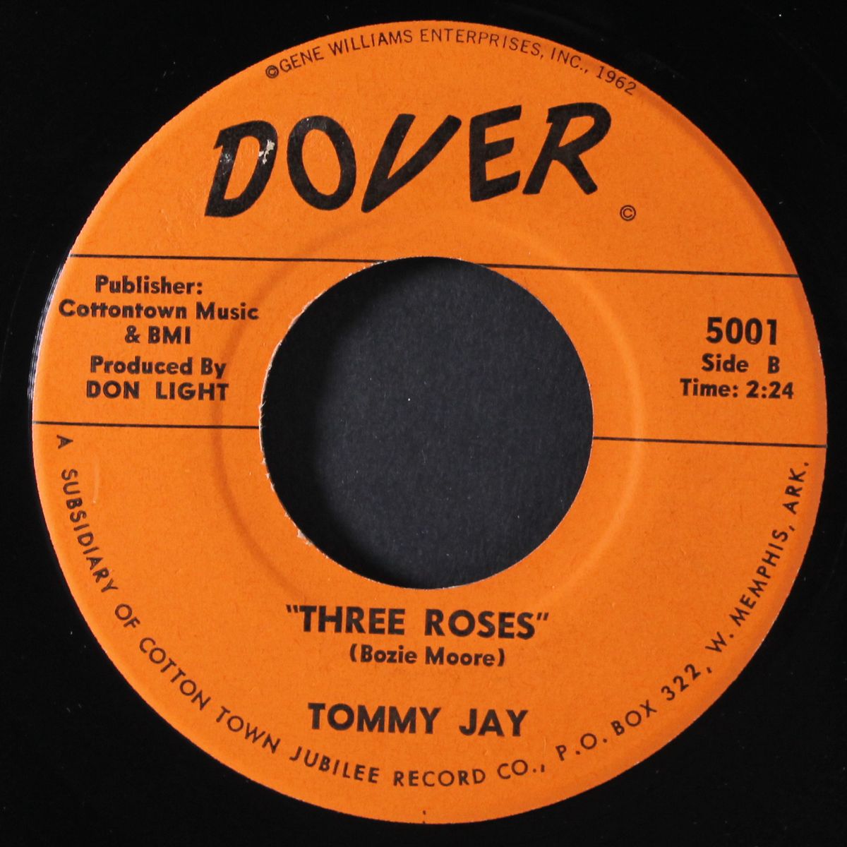 going steady ring / three roses by TOMMY JAY