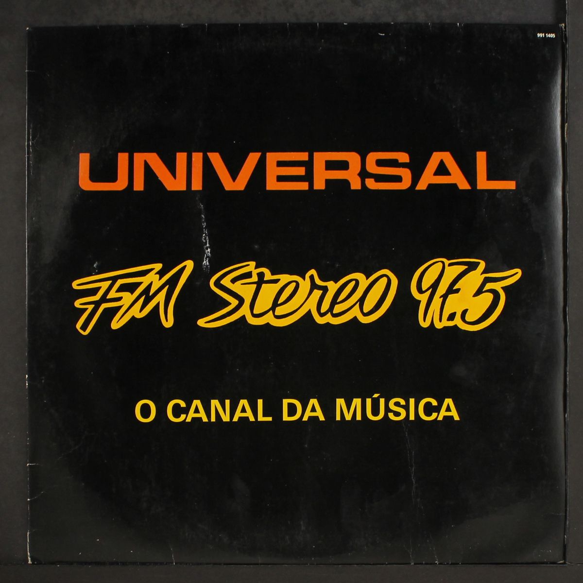 radio universal fm by VARIOUS