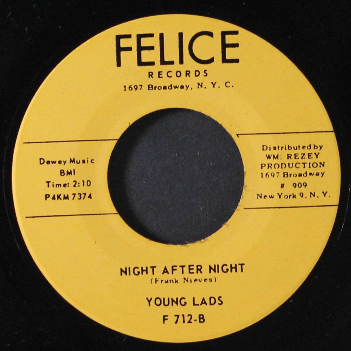 graduation kiss / night after night by YOUNG LADS