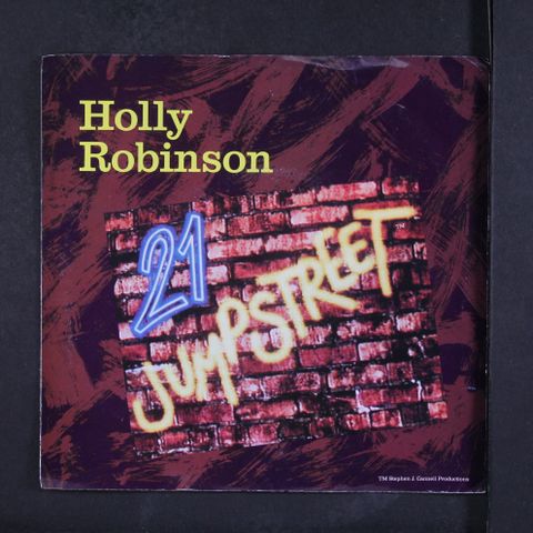 HOLLY ROBINSON