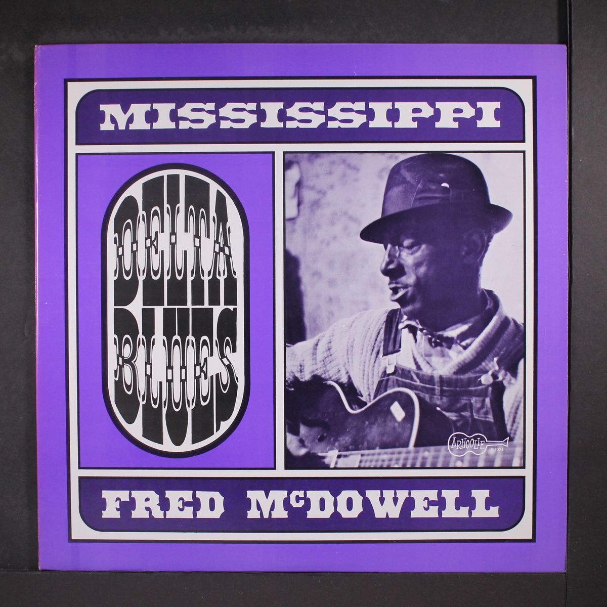 mississippi delta blues by MISSISSIPPI FRED MCDOWELL
