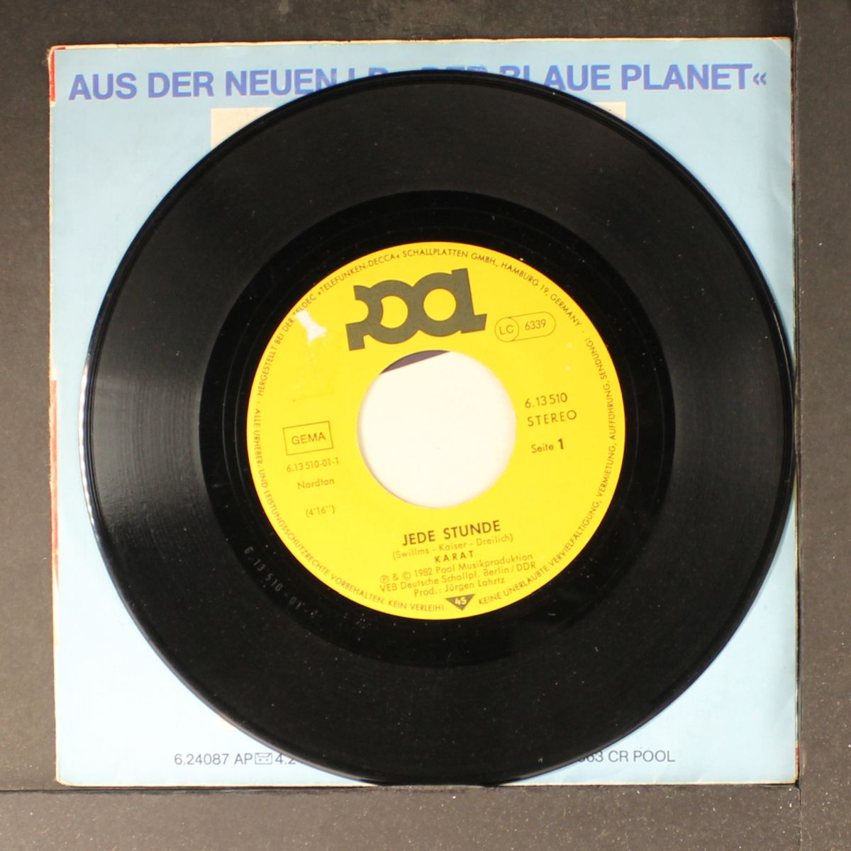 jede stunde by KARAT