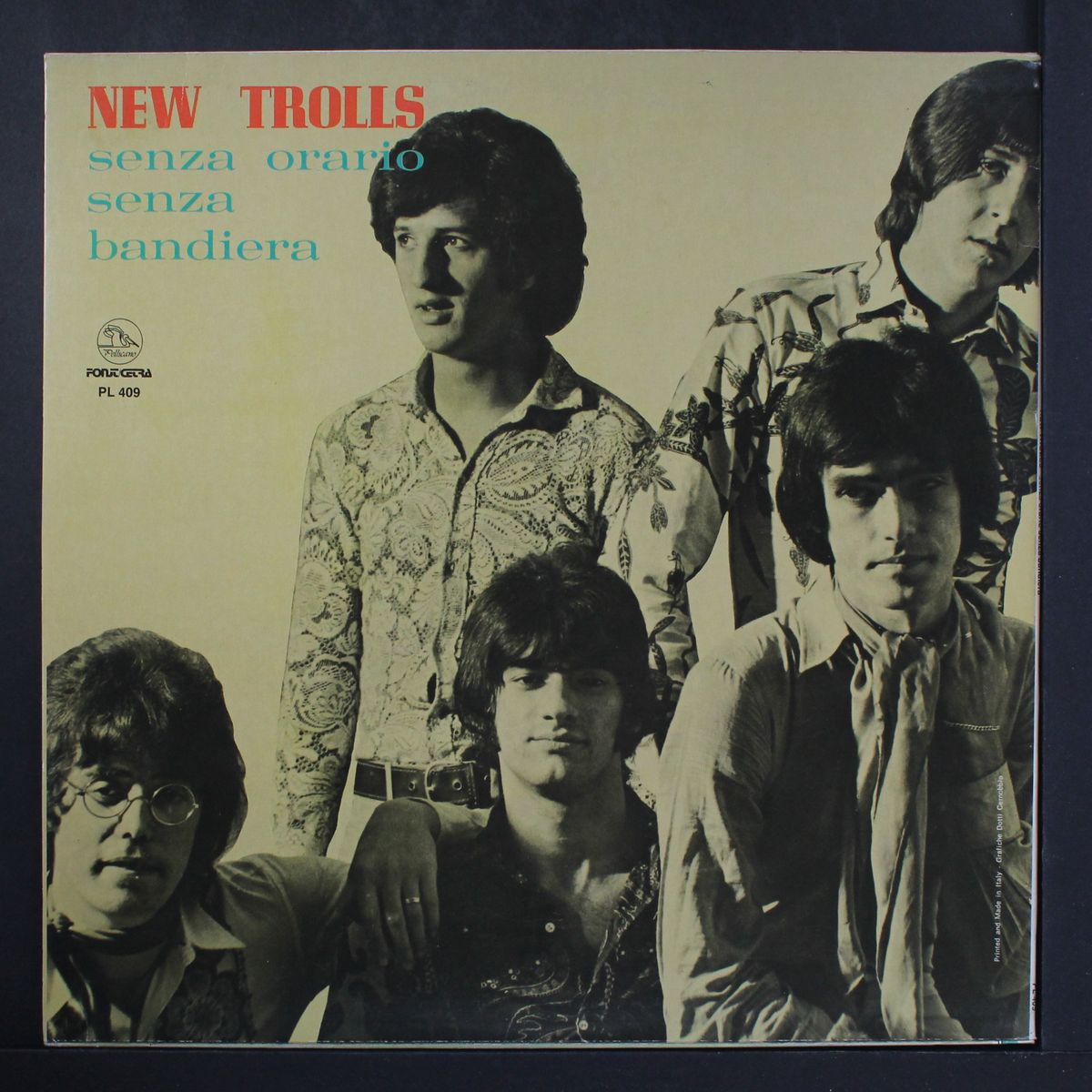 senza orario senza bandiera by NEW TROLLS
