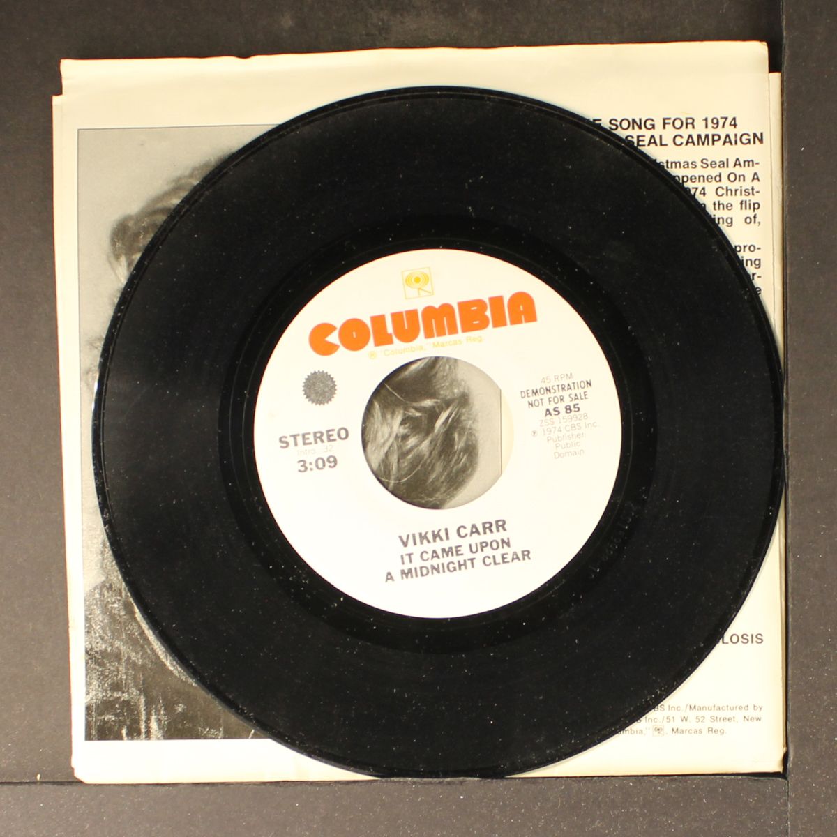 upon a midnight clear / wind me up by VIKKI CARR
