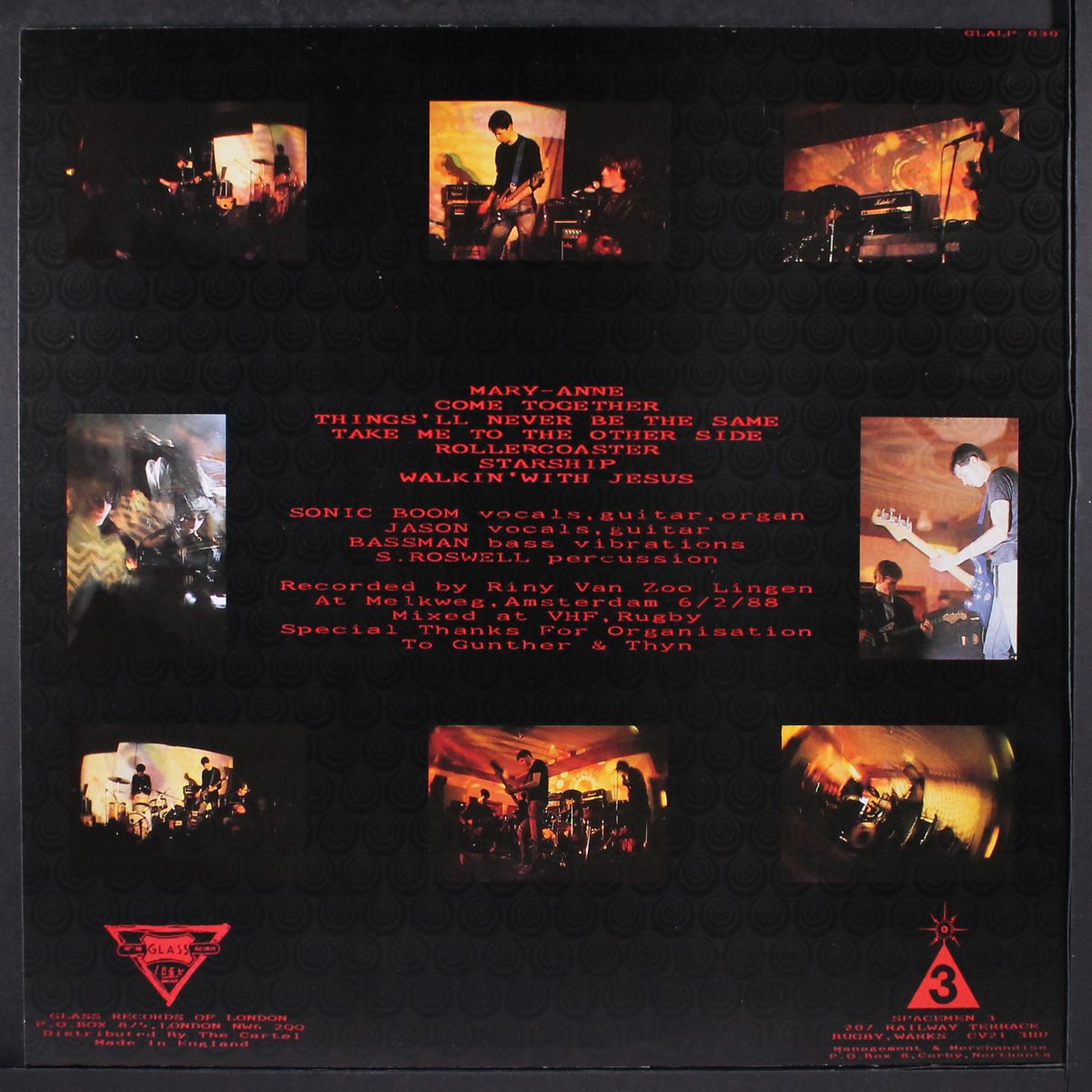 performance by SPACEMEN 3