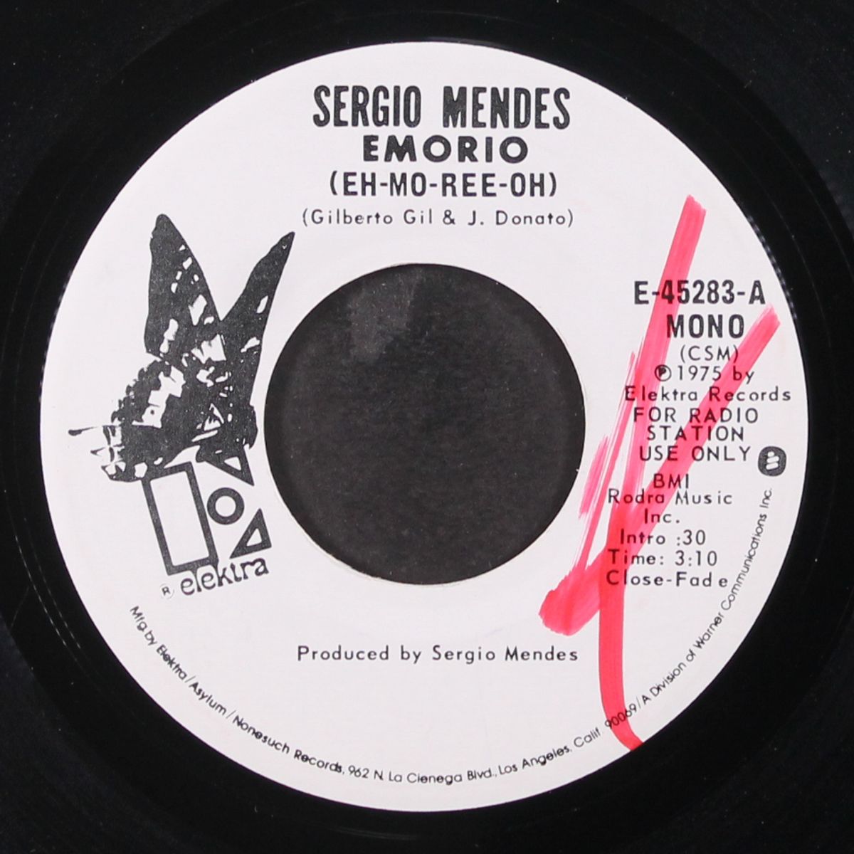emorio / mono by SERGIO MENDES