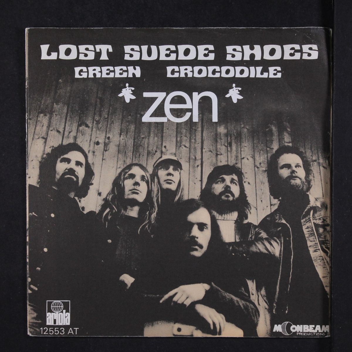 lost suede shoes / green crocodile by ZEN