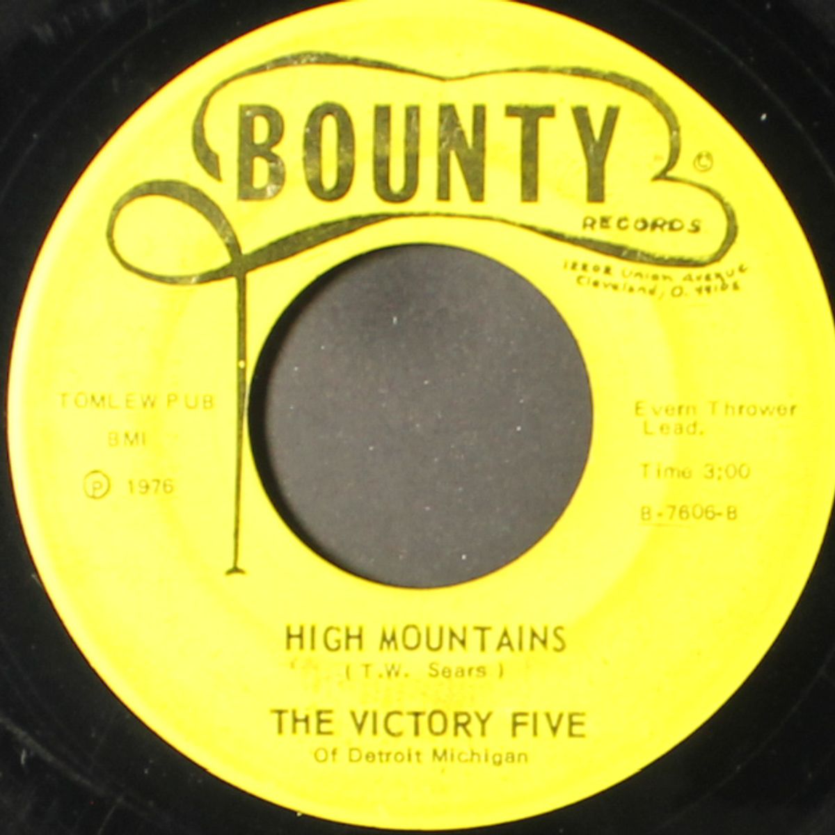 don't leave me by VICTORY FIVE