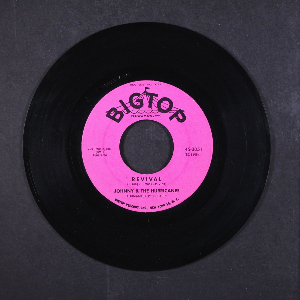 rocking goose / revival by JOHNNY & HURRICANES