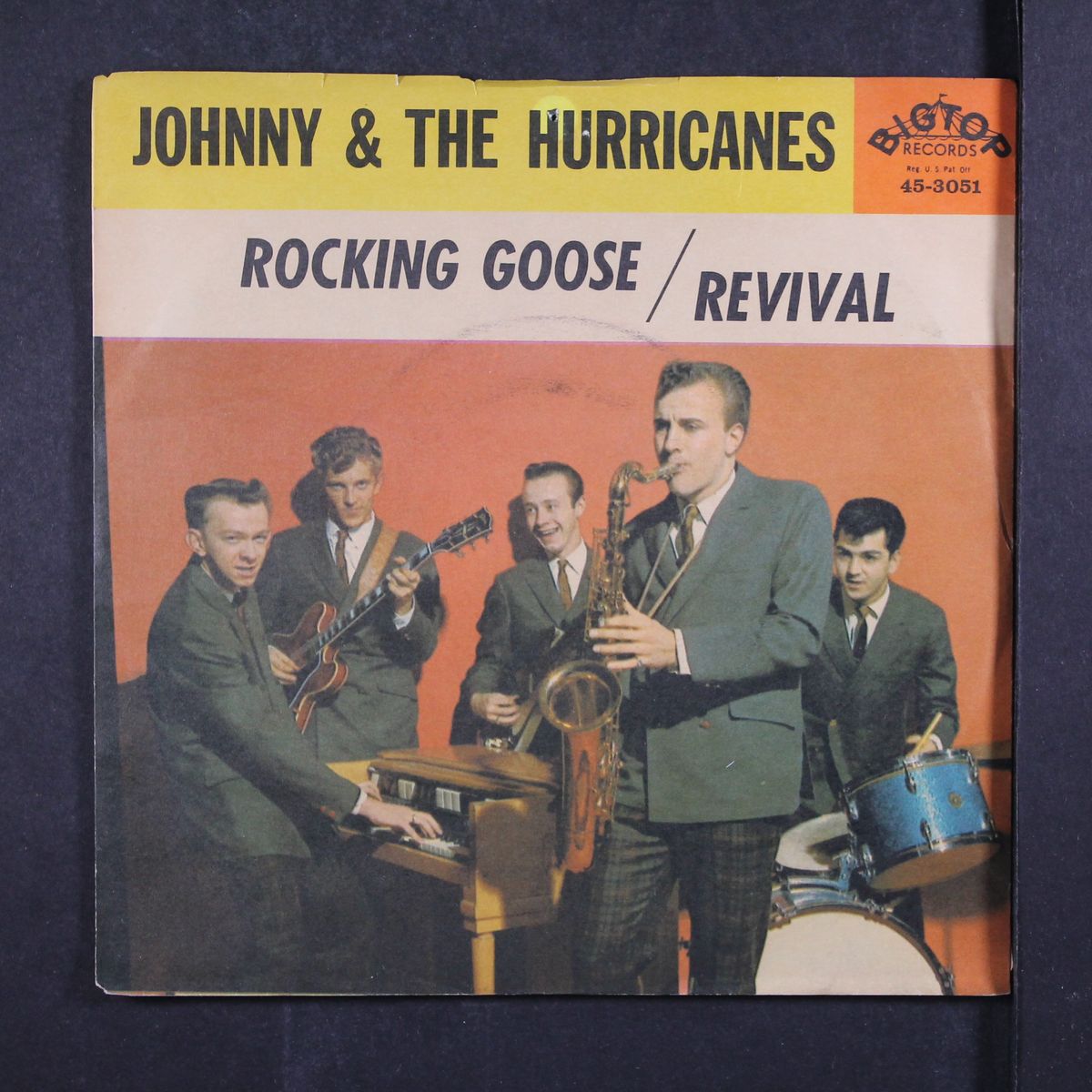 rocking goose / revival by JOHNNY & HURRICANES