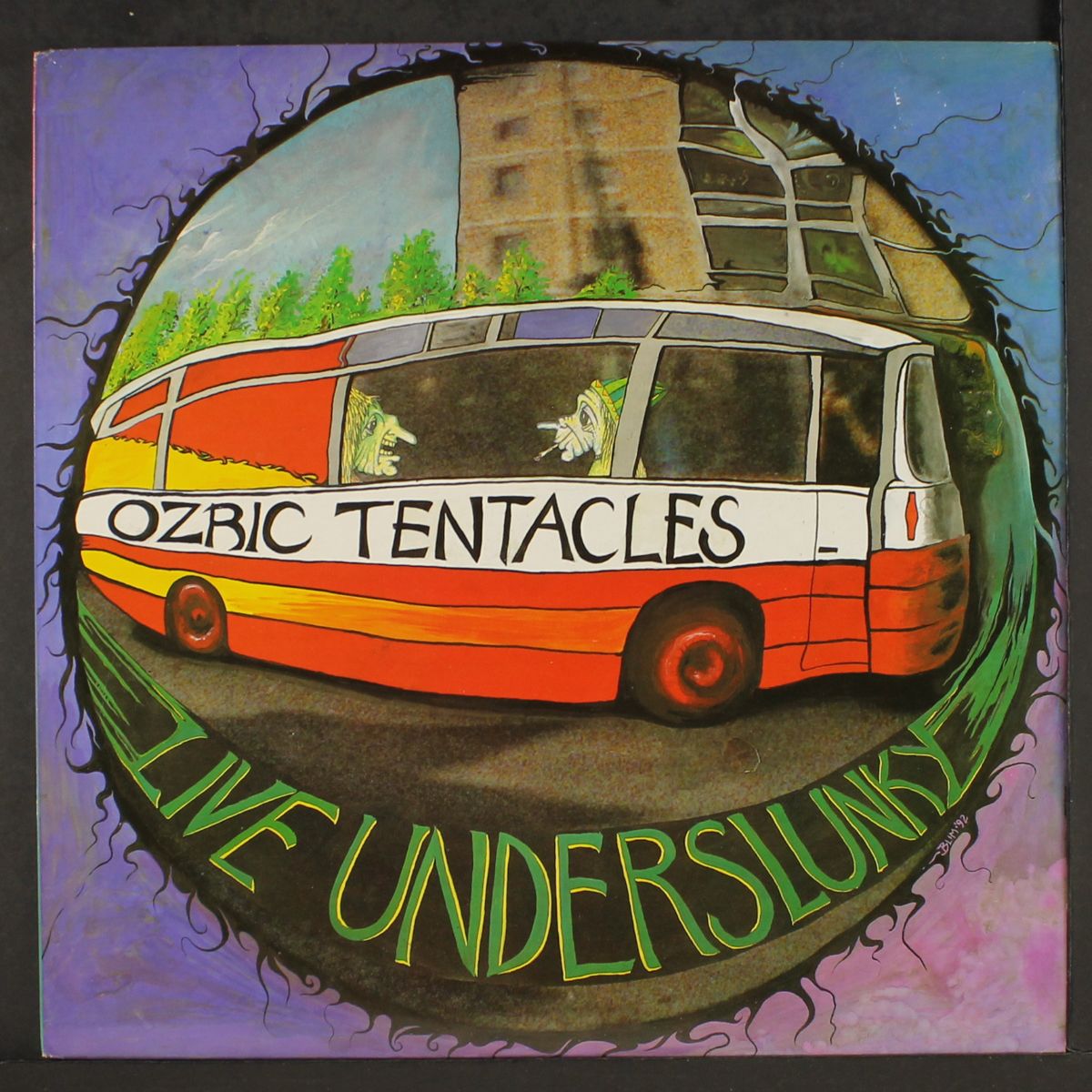live underslunky by OZRIC TENTACLES