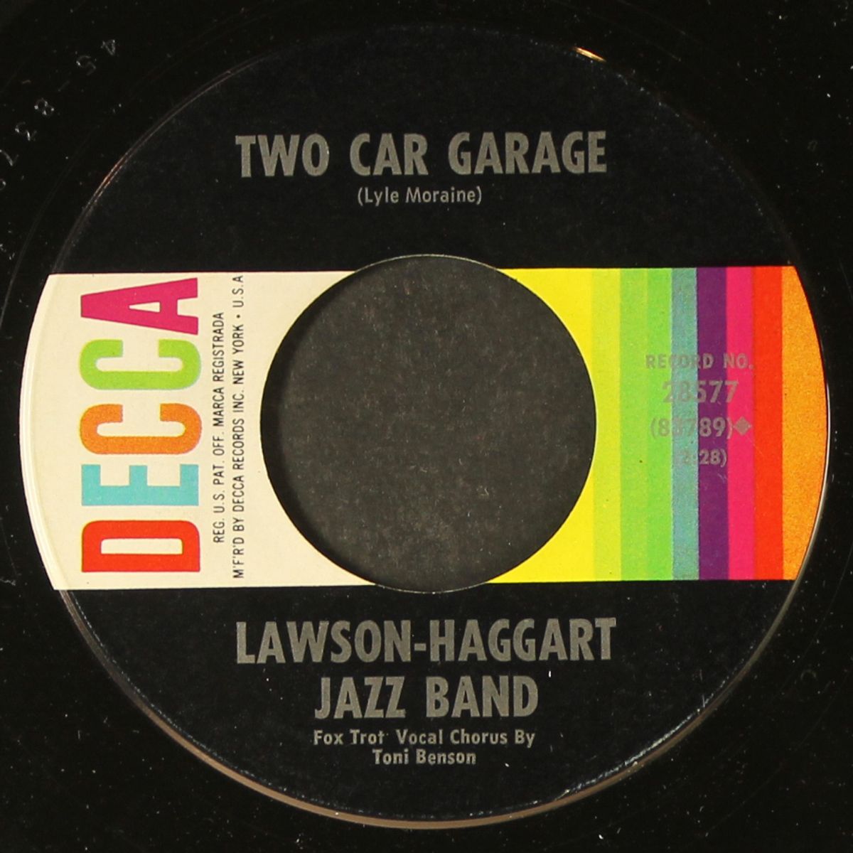 two car garage / while we danced at the mardi gras by LAWSON-HAGGART JAZZ BAND