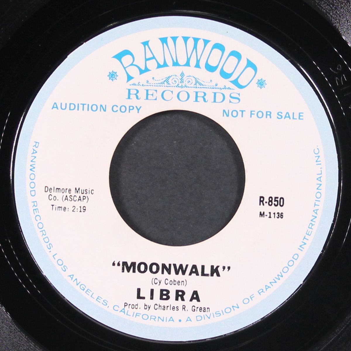 apollo 11 / moonwalk by LIBRA