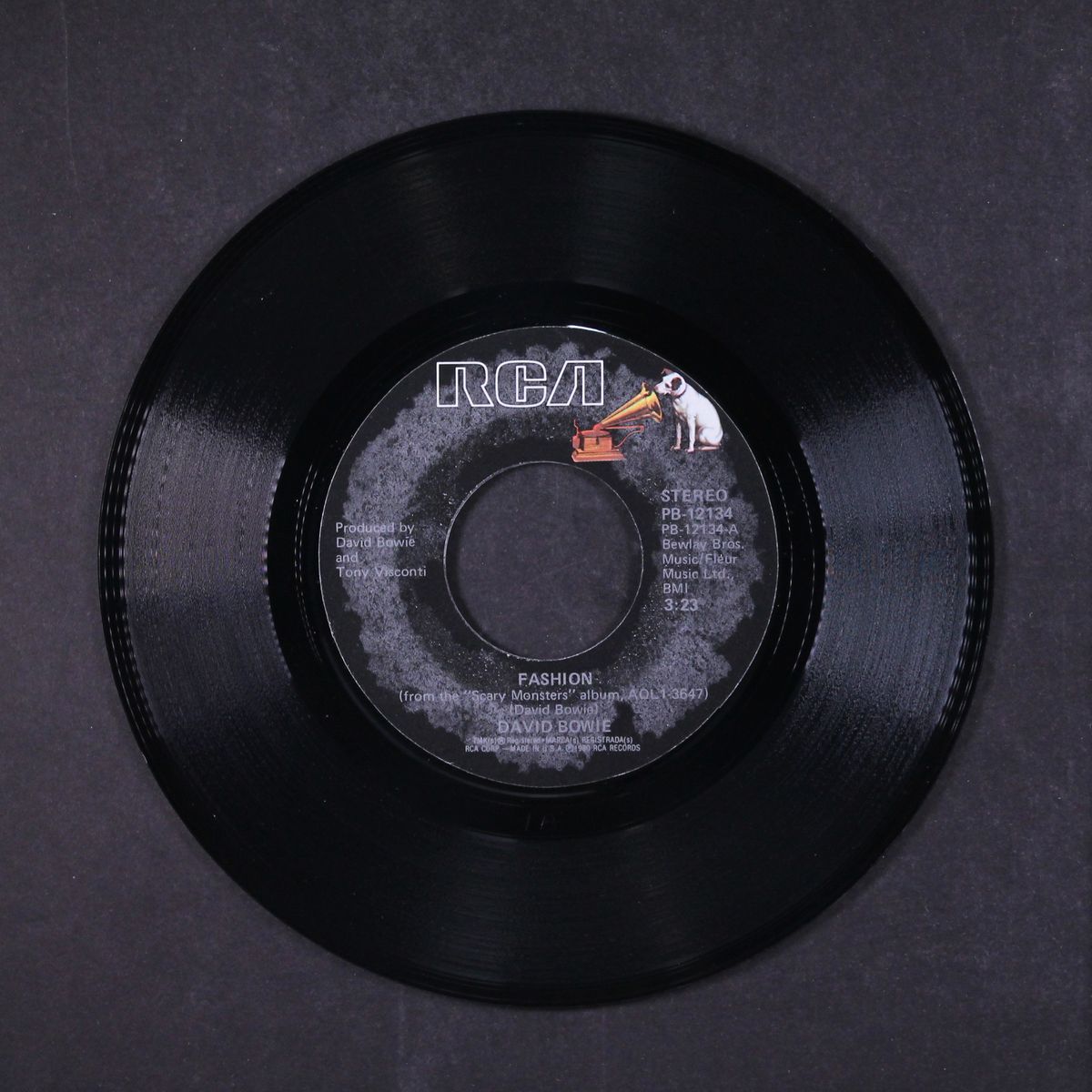 fashion / scream like a baby by DAVID BOWIE