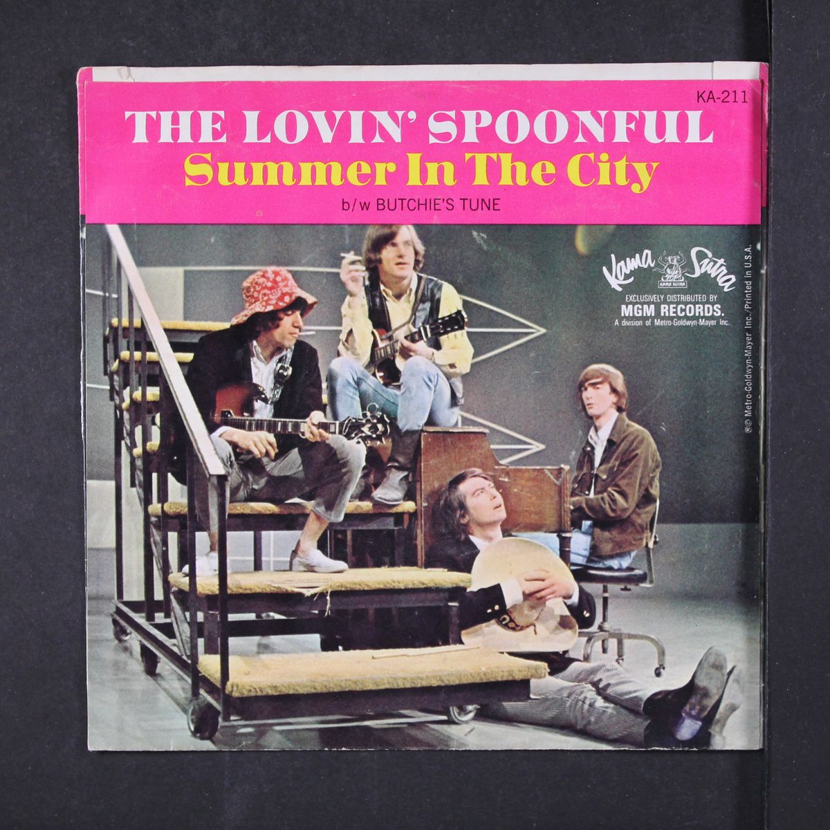 summer in the city / butchies tune by LOVIN' SPOONFUL
