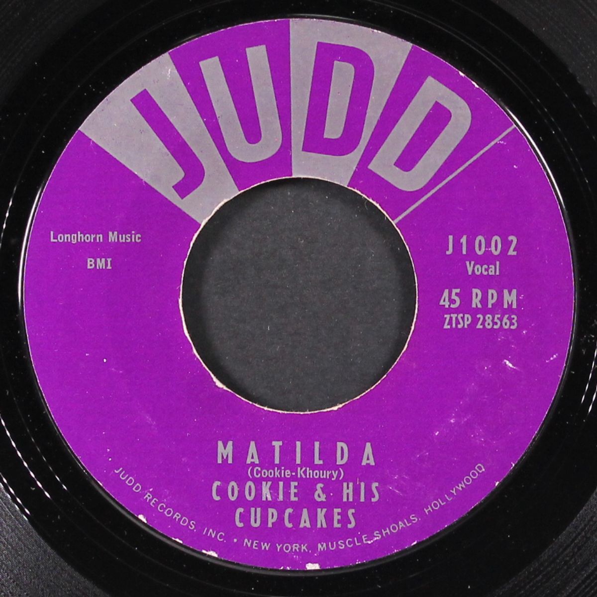 matilda / married life by COOKIE & CUPCAKES