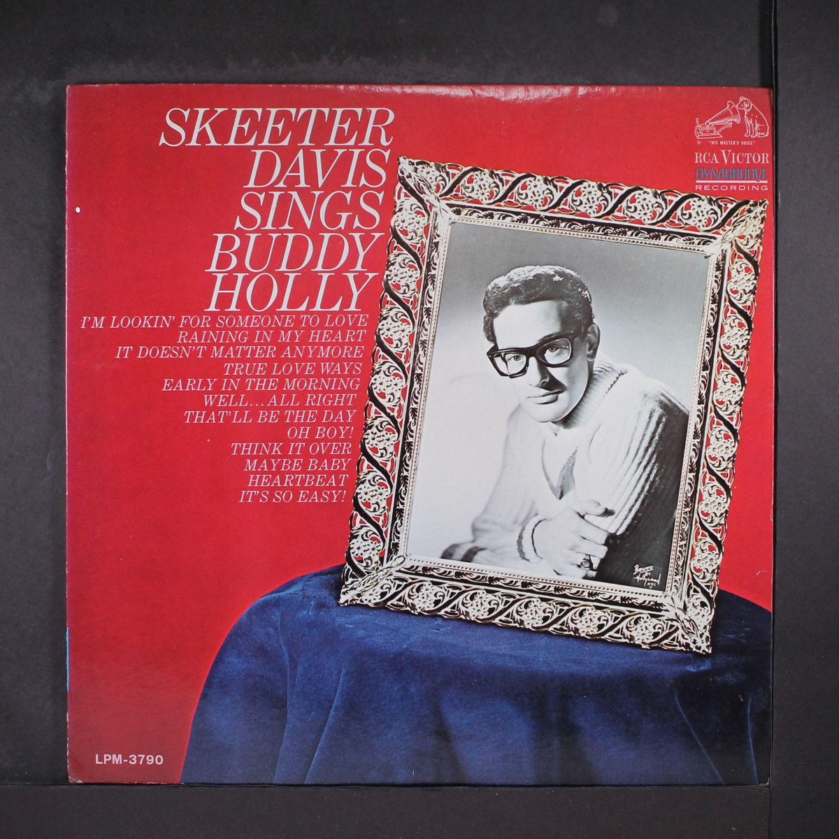 sings buddy holly by SKEETER DAVIS