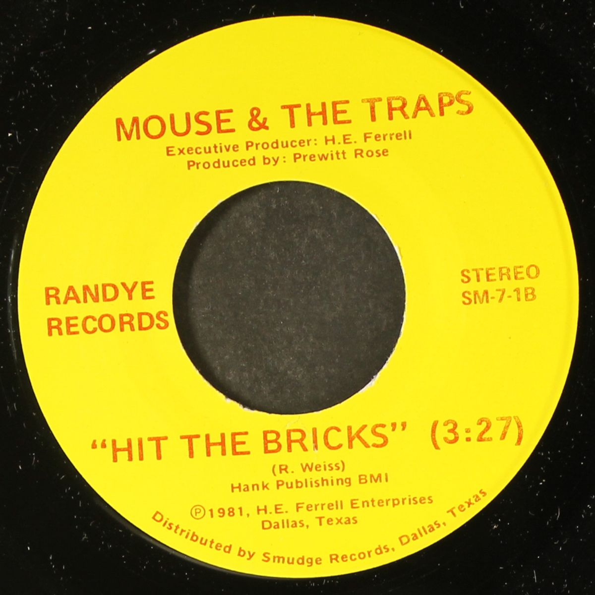 1969 / hit the bricks by MOUSE & THE TRAPS