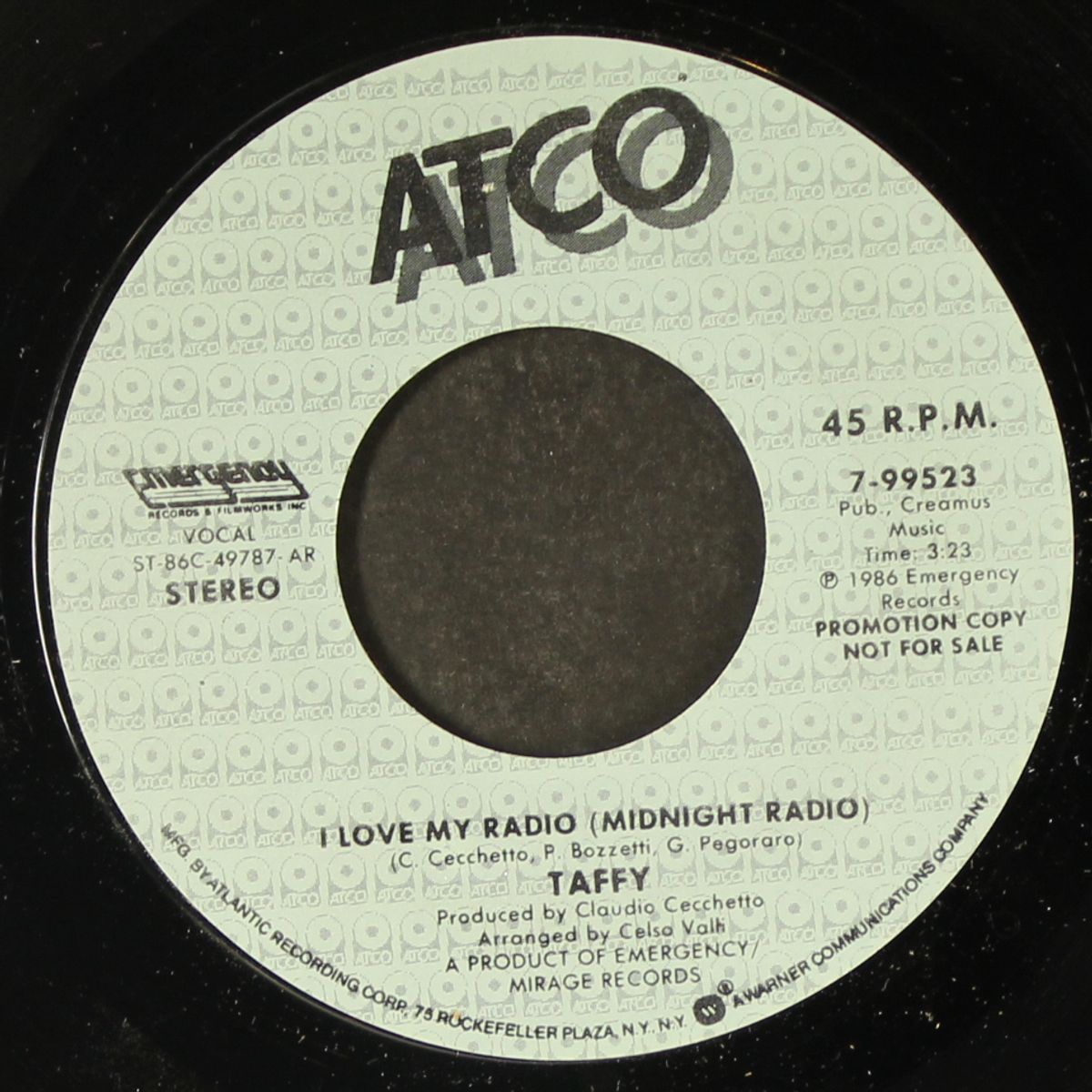 i love my radio by TAFFY