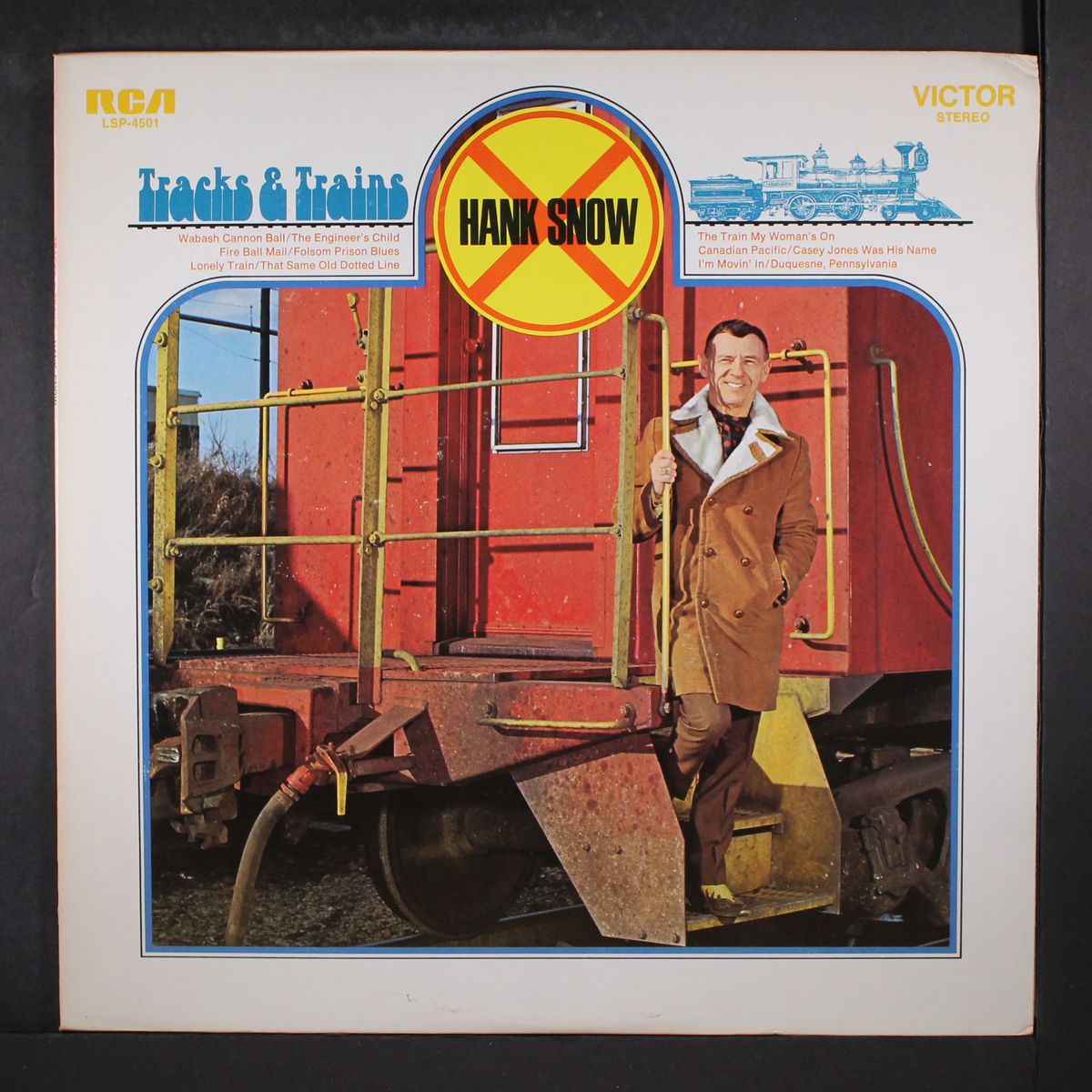 tracks & trains by HANK SNOW