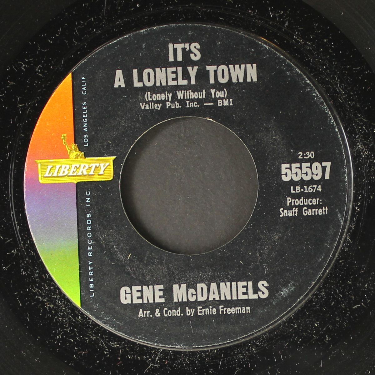 it's a lonely town / false friends by GENE MCDANIELS