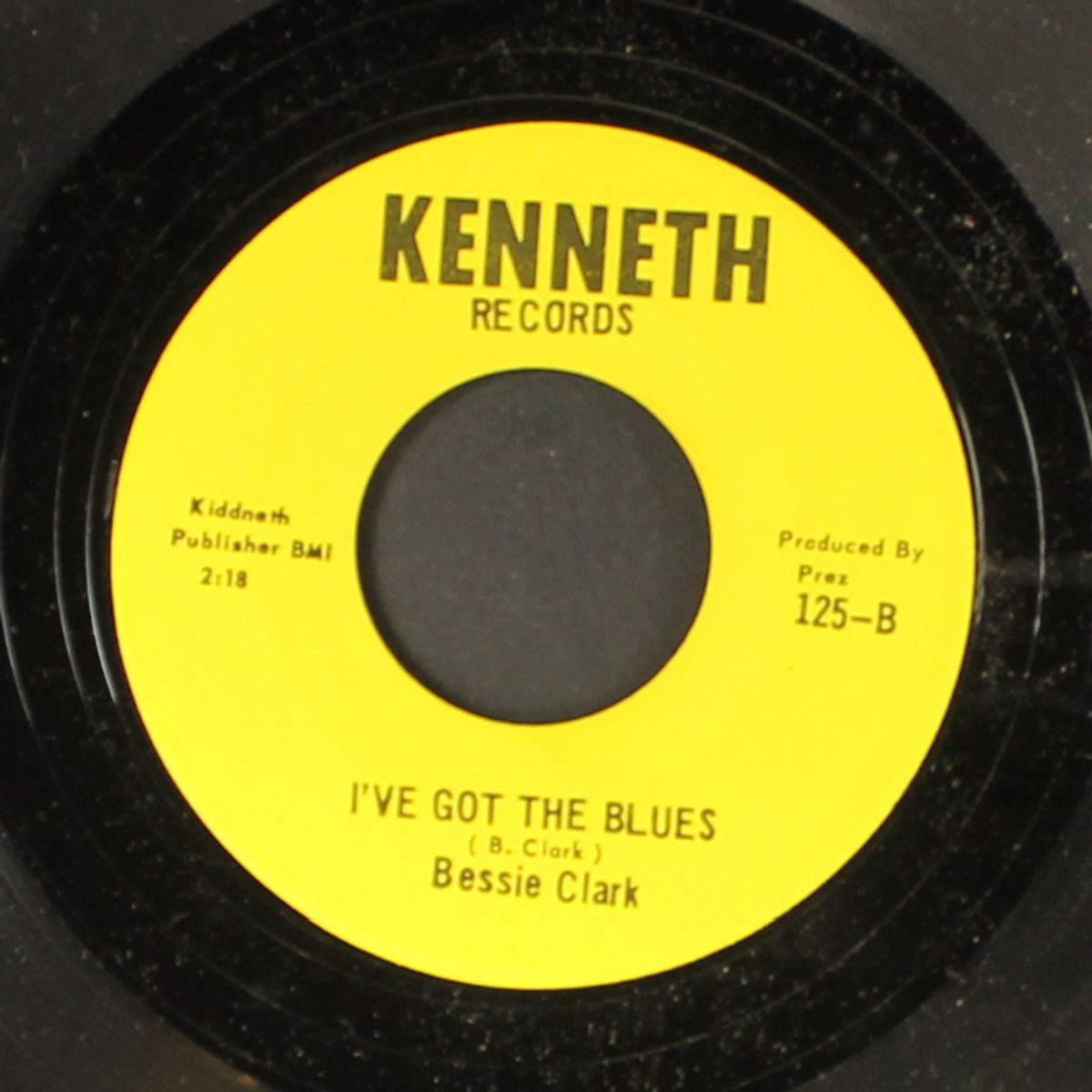 he is a gambler / i've got the blues by BESSIE CLARK