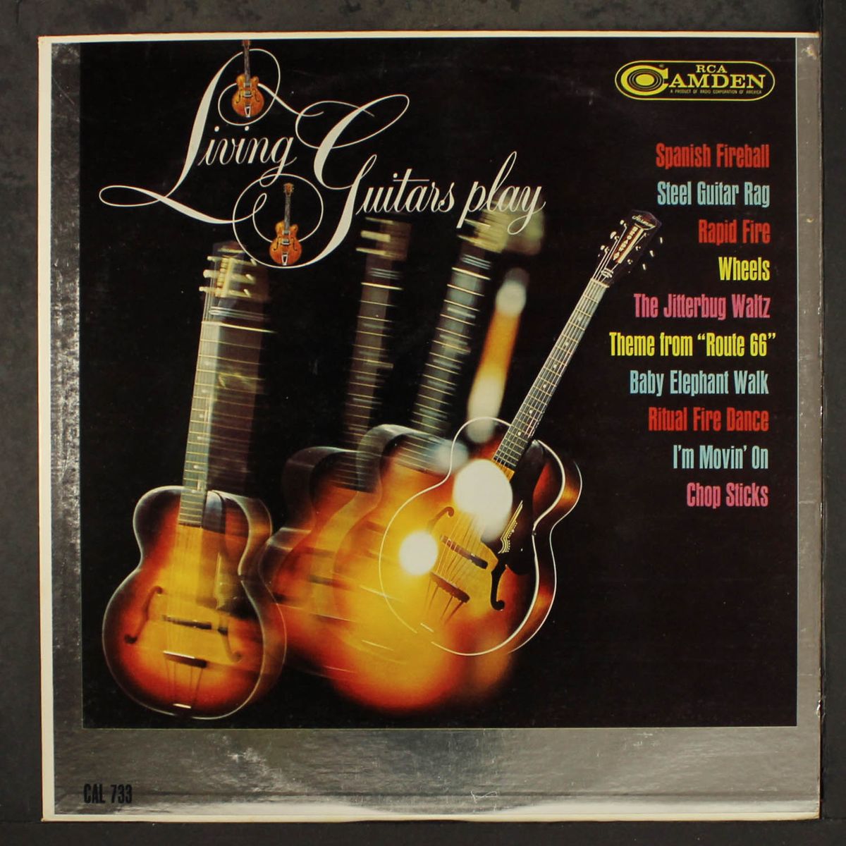 play by LIVING GUITARS