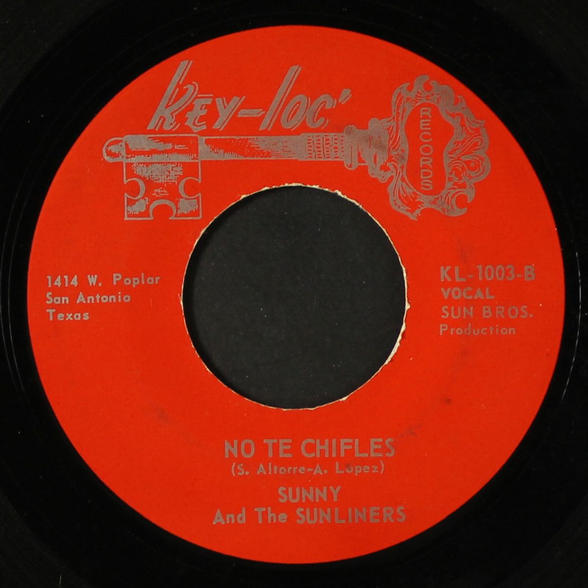 no aguantas nada / no te chifles by SUNNY & THE SUNLINERS