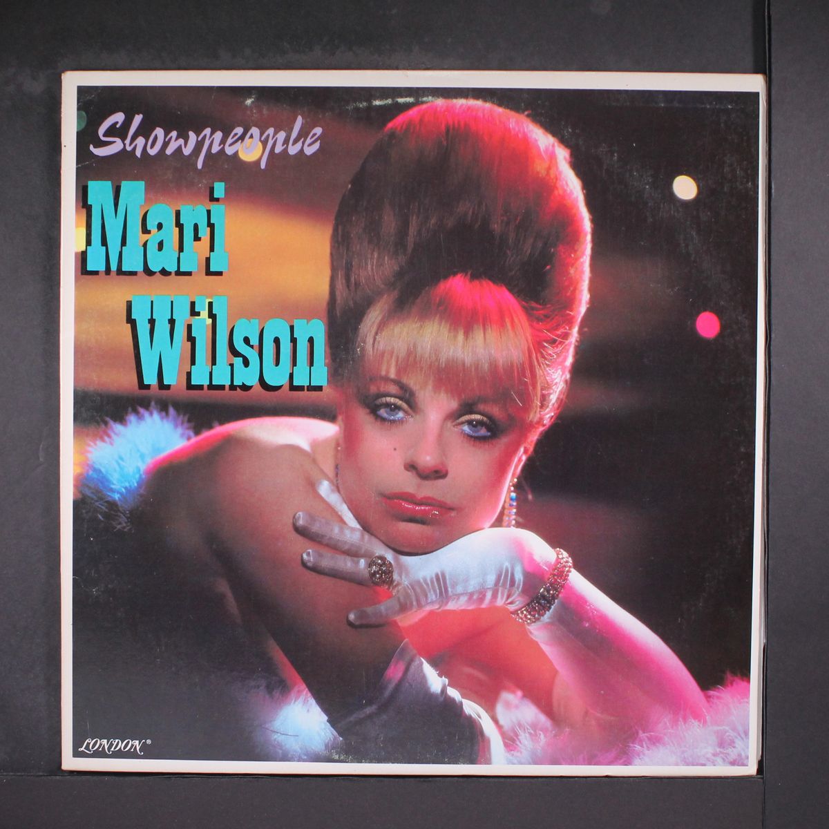 showpeople by MARI WILSON