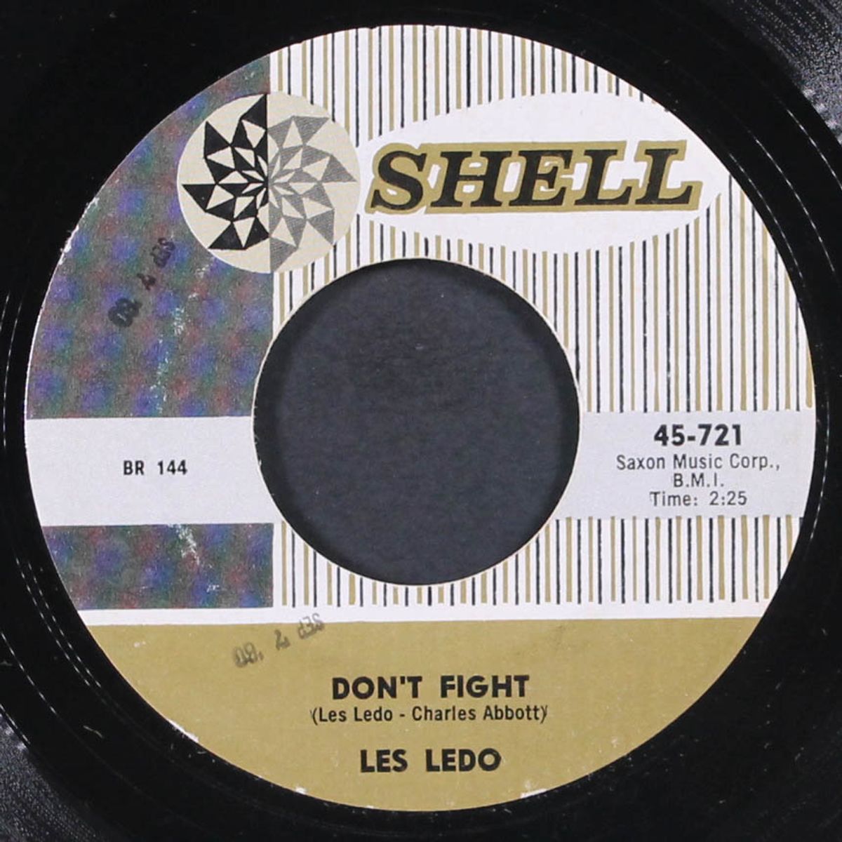 scarlet angel / don't fight by LES LEDO