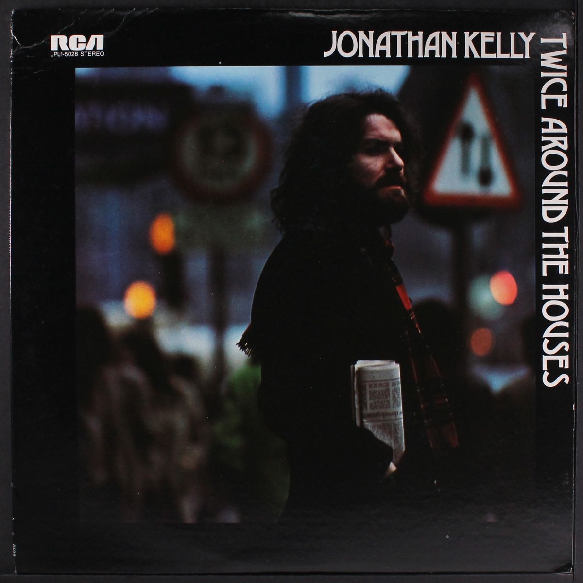 twice around the houses by JONATHAN KELLY
