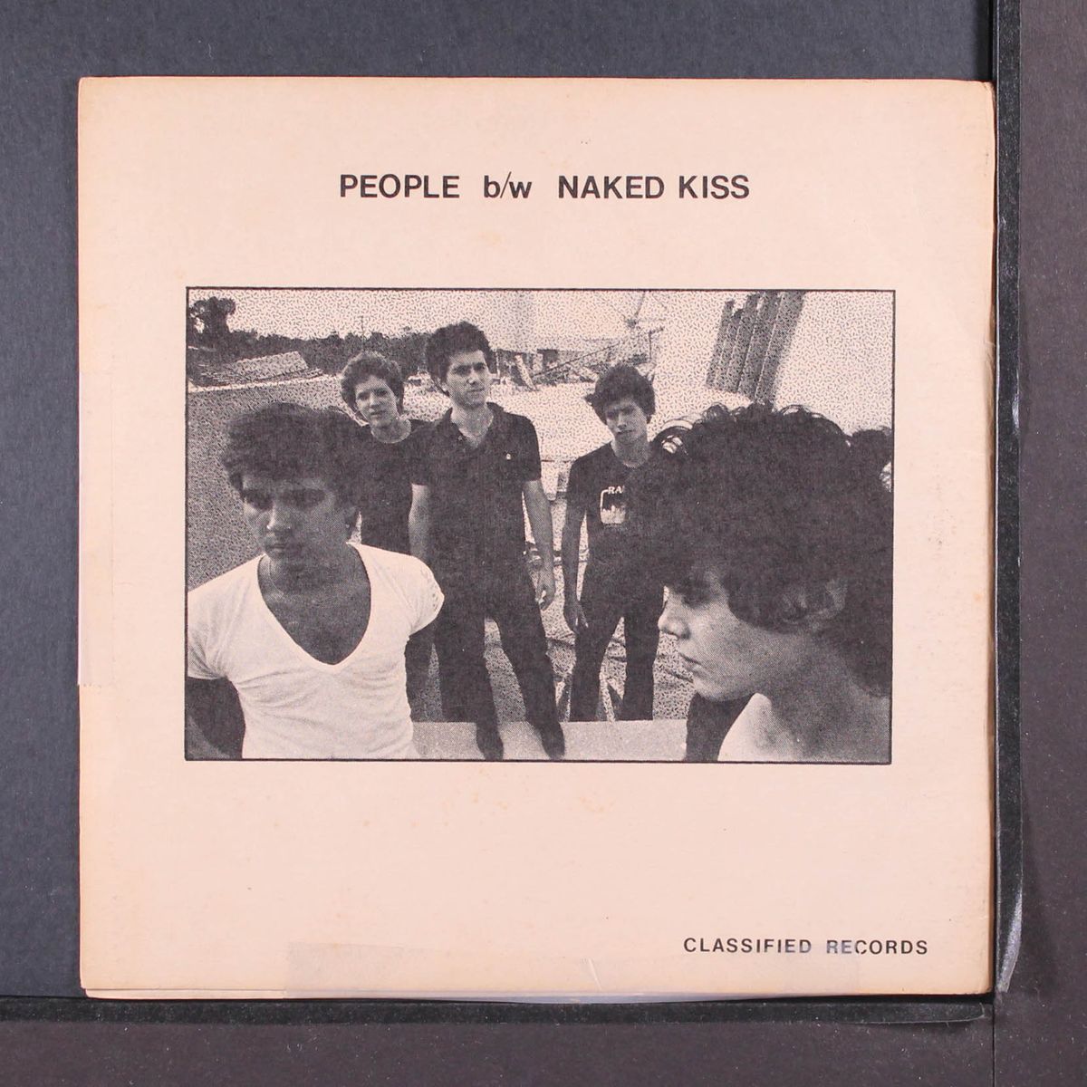 people / naked kiss by F-SYSTEMS