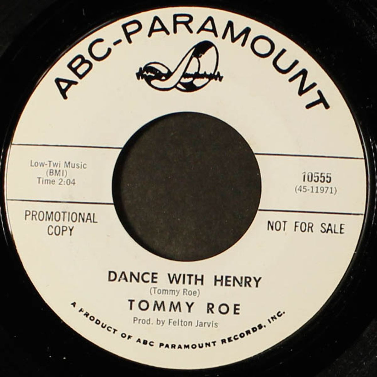 dance with henry / a wild water skiing weekend by TOMMY ROE