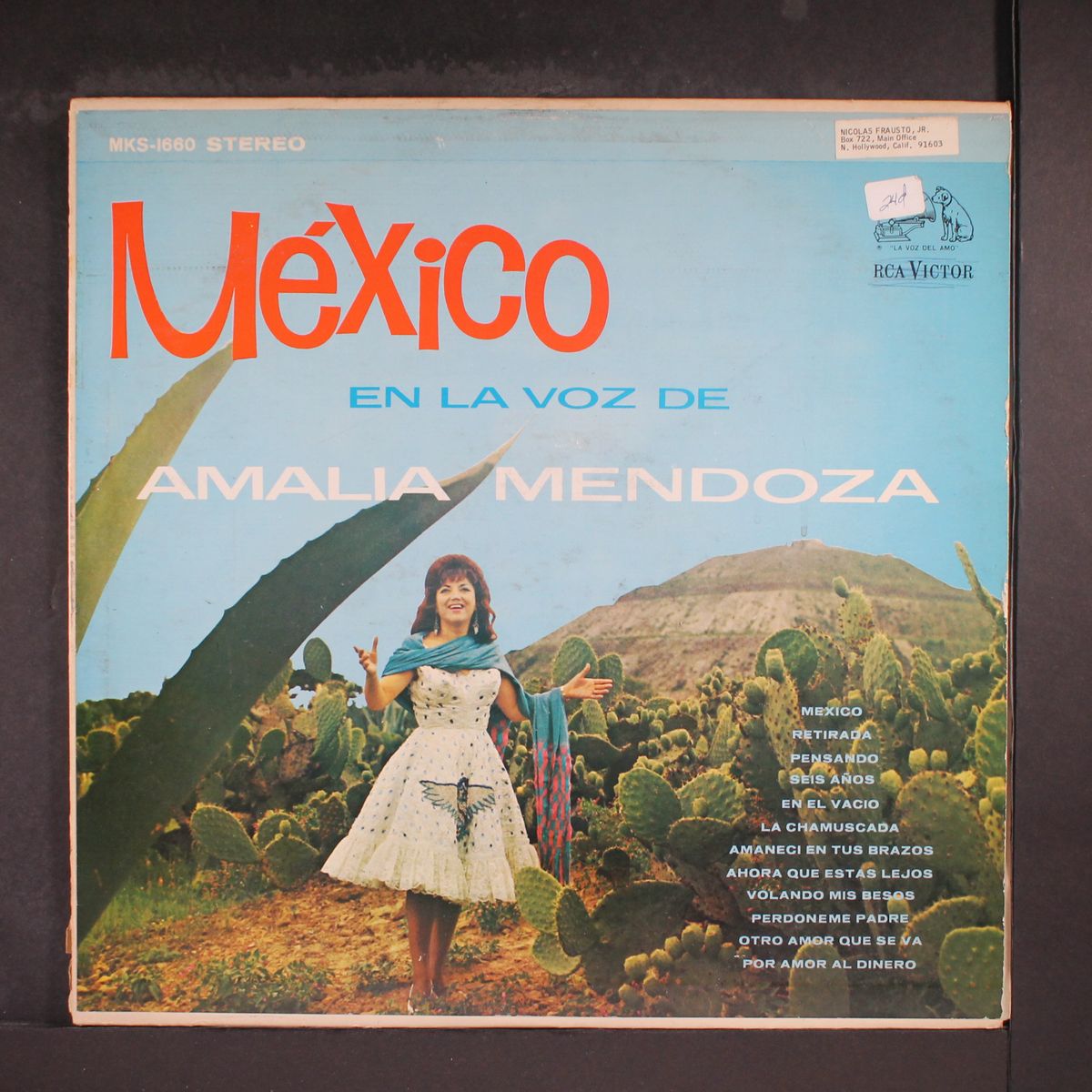 mexico en la voz de by AMALIA MENDOZA