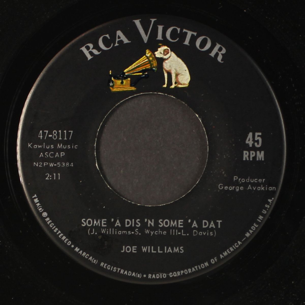 some 'a dis 'n some 'a dat / she's warm, she's willing, she's wonderfu by JOE WILLIAMS