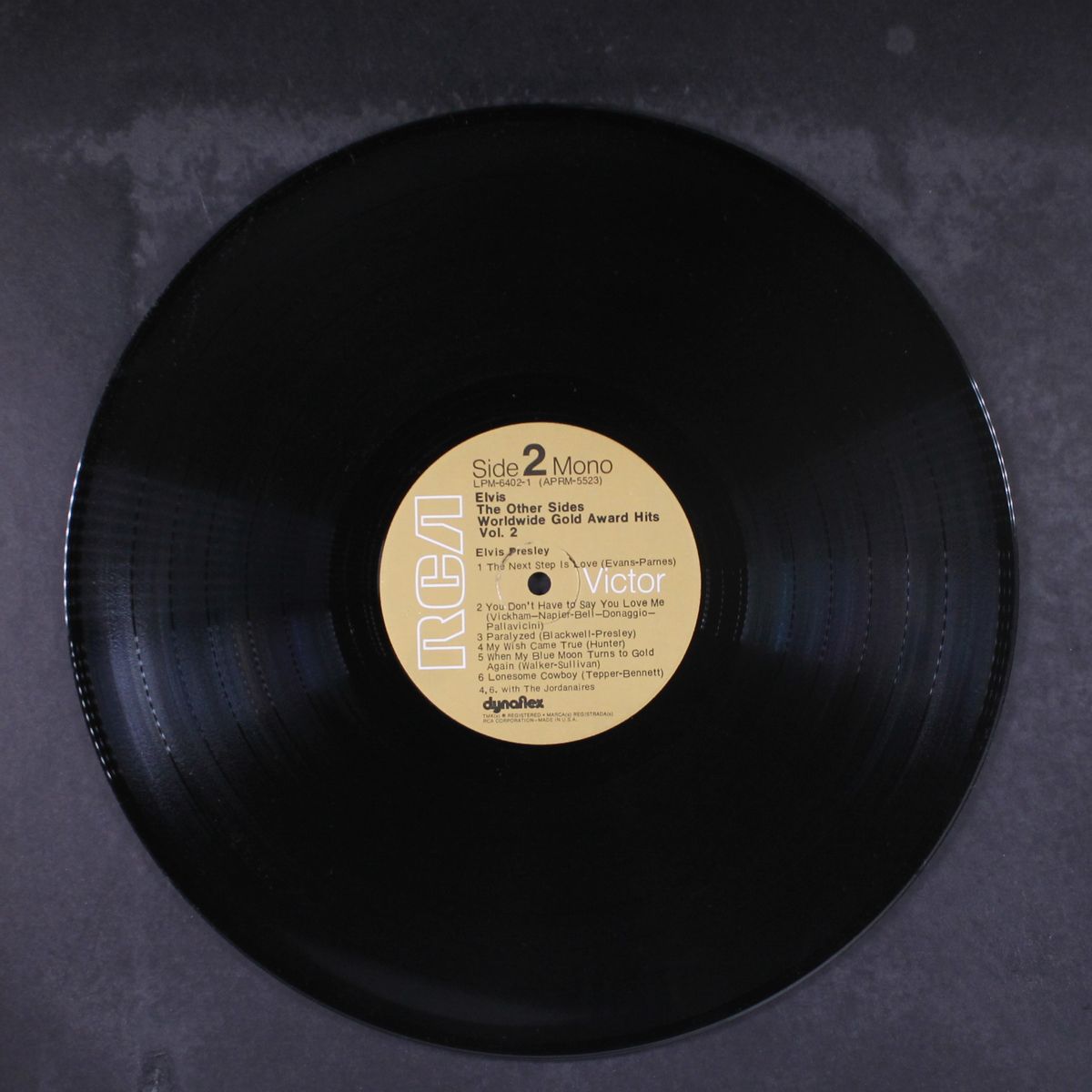 worldwide gold award hits, vol. 2 by ELVIS PRESLEY