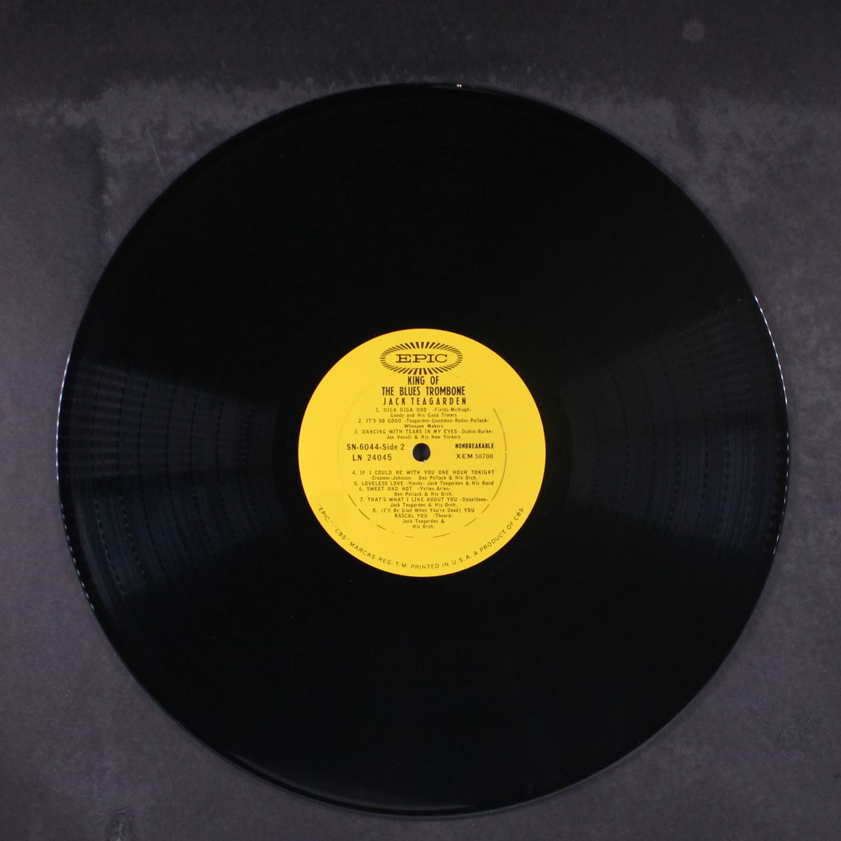 king of the blues trombone by JACK TEAGARDEN