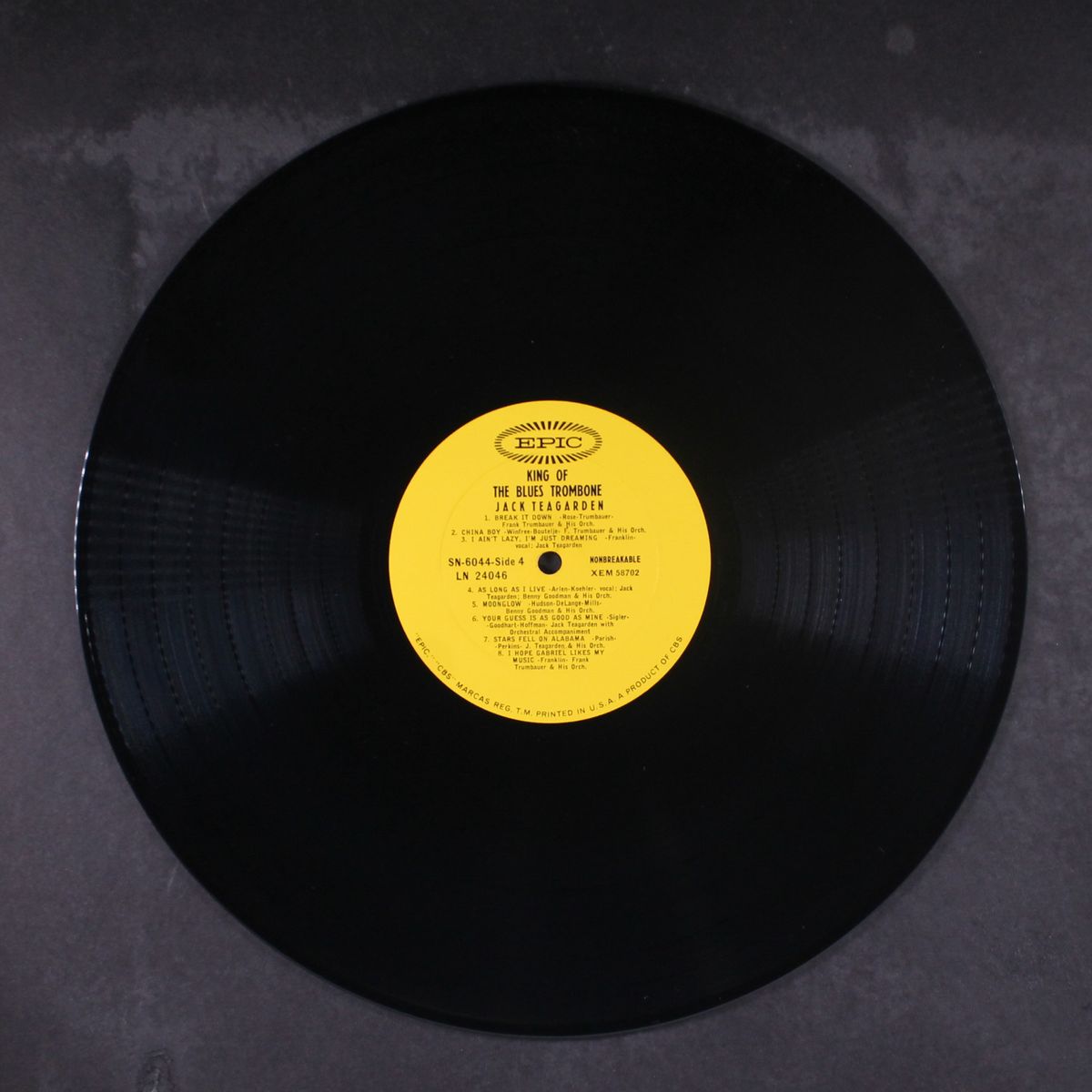 king of the blues trombone by JACK TEAGARDEN