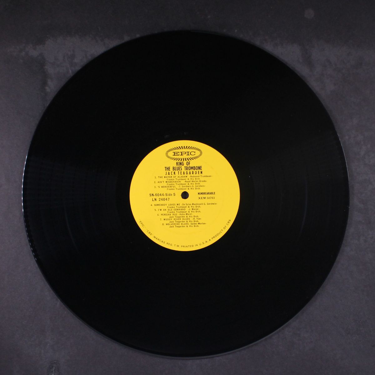 king of the blues trombone by JACK TEAGARDEN