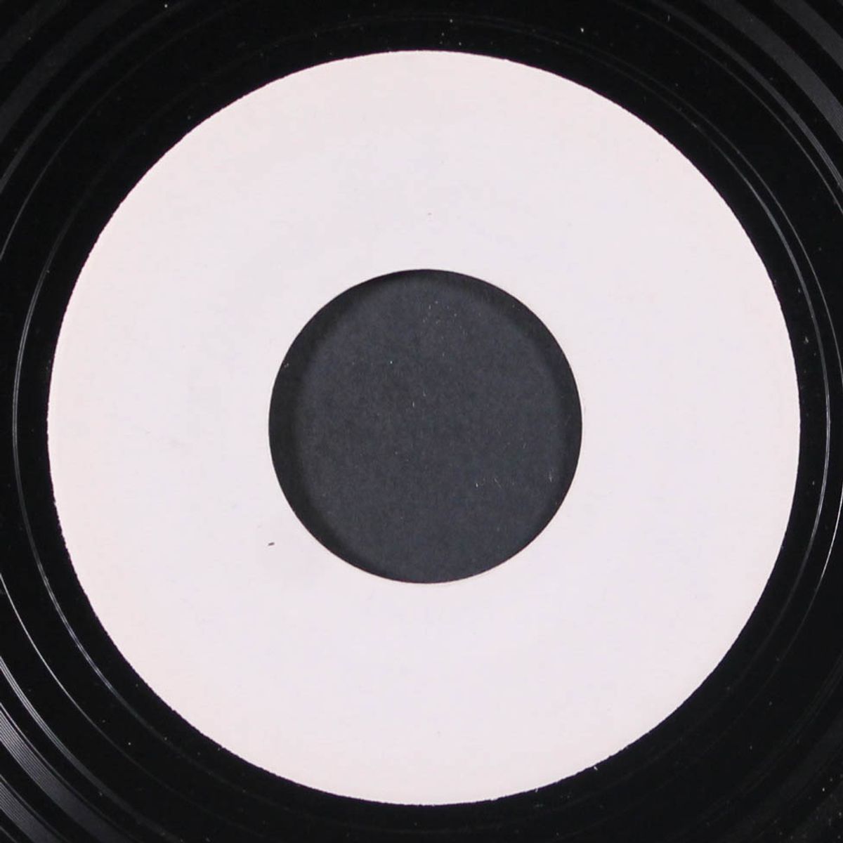 buttered popcorn / blank by VOWS