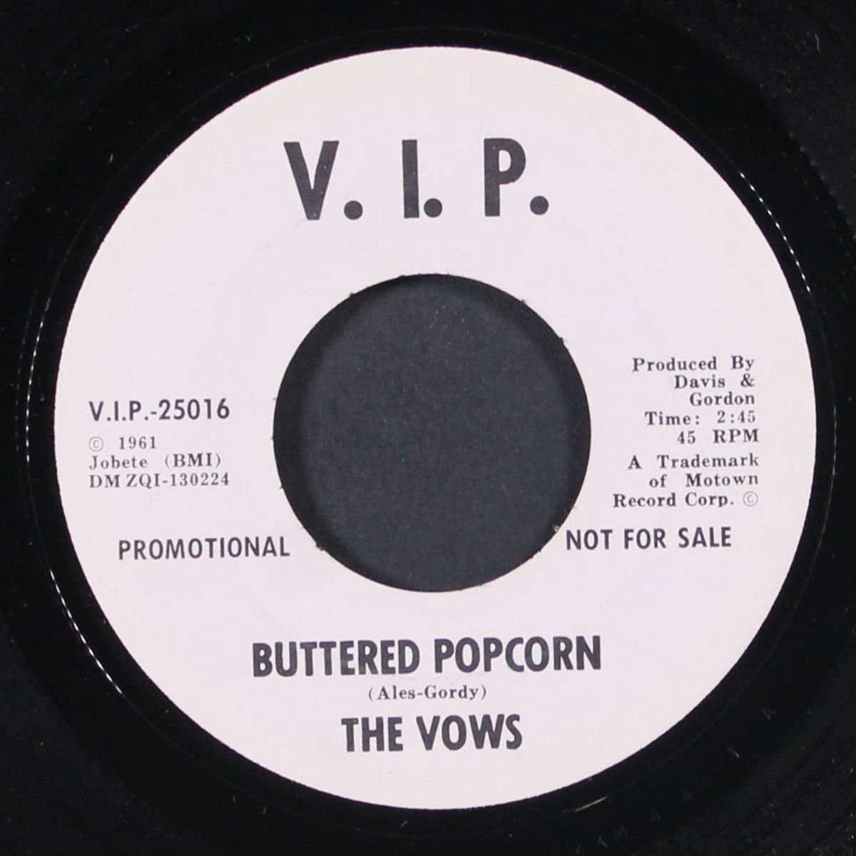 buttered popcorn / blank by VOWS