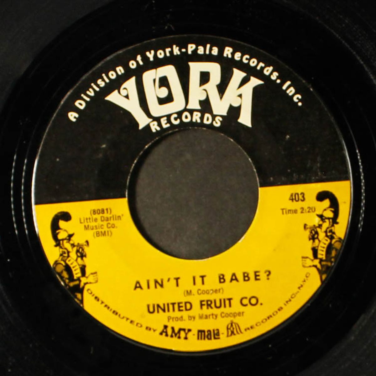 yes, we have no bananas / ain't it babe by UNITED FRUIT CO.