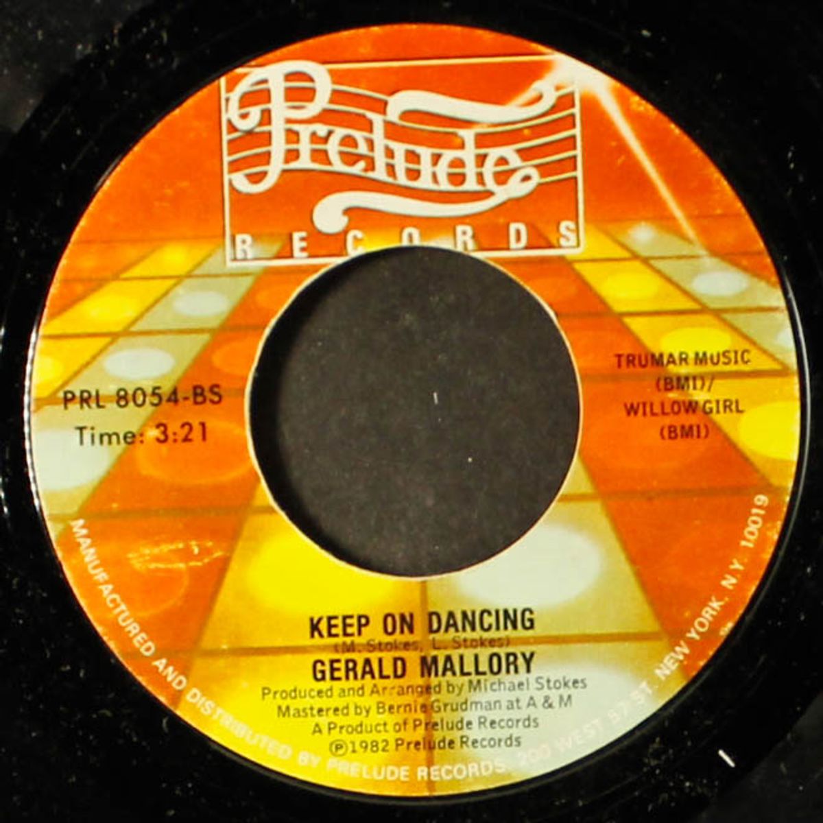 lay it down on me / keep on dancing by GERALD MALLORY