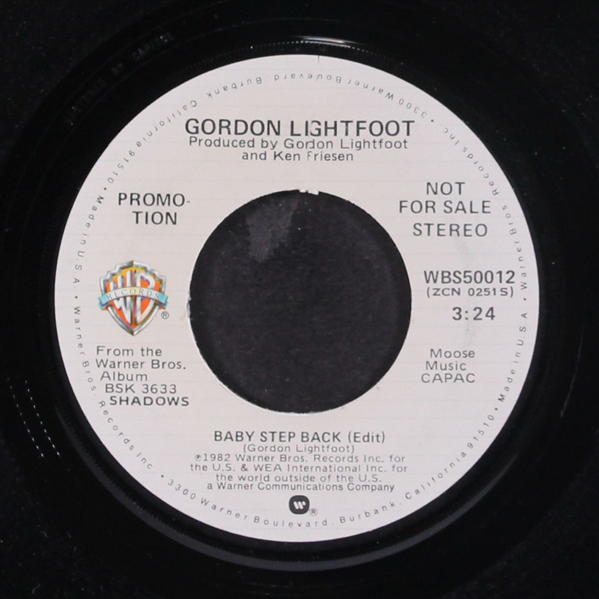 baby step back / mono by GORDON LIGHTFOOT