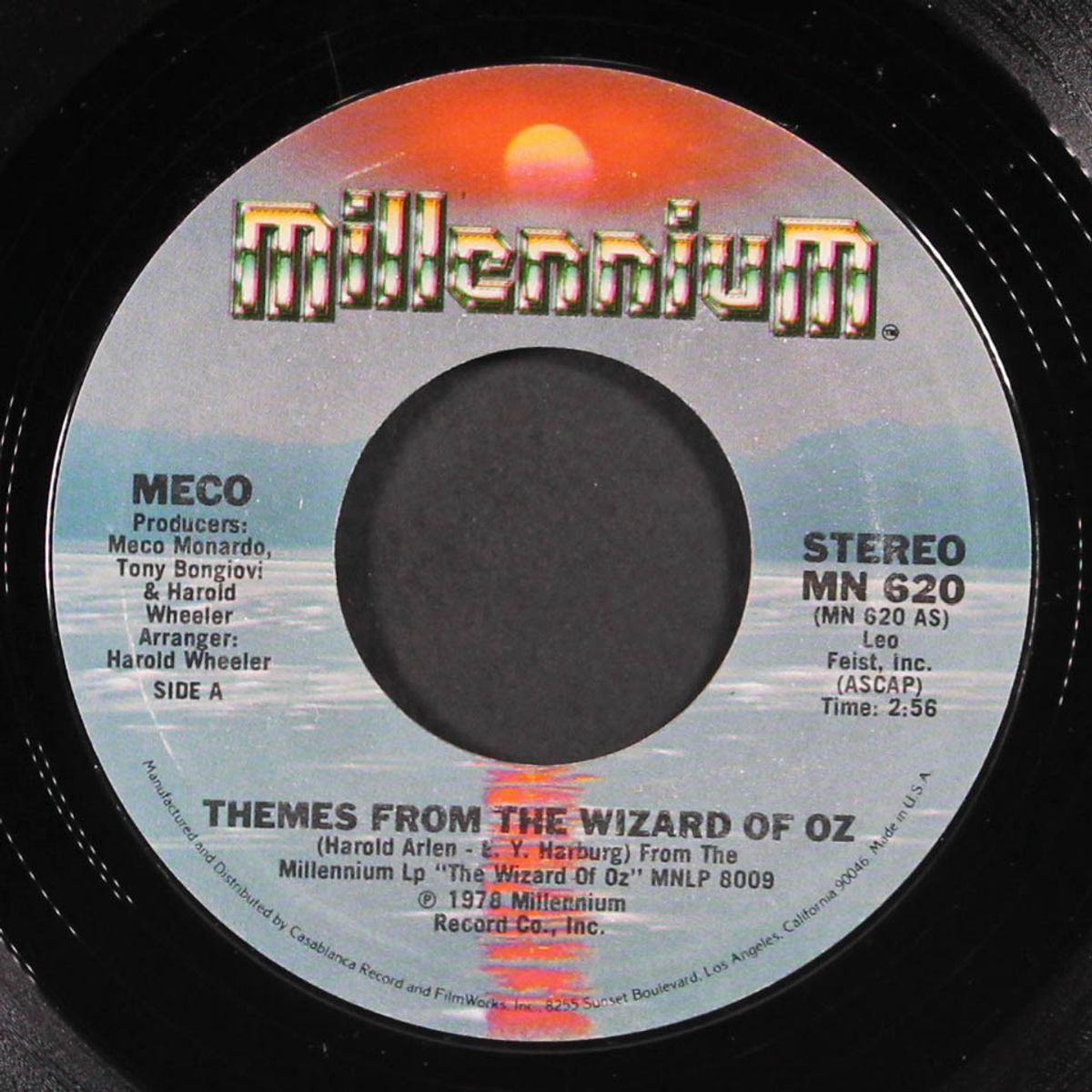 themes from the wizard of oz / fantasy by MECO